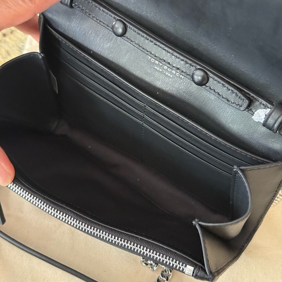 New Tory Burch WILLA QUILTED NYLONCHAIN WALLET Black - Picture 10 of 11